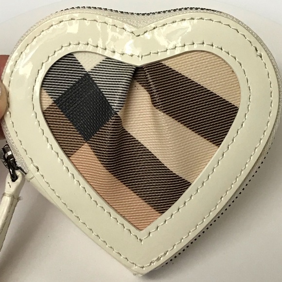 BURBERRY Heart Nova Check Coin Purse 😍❤️‍🔥 - Picture 5 of 17